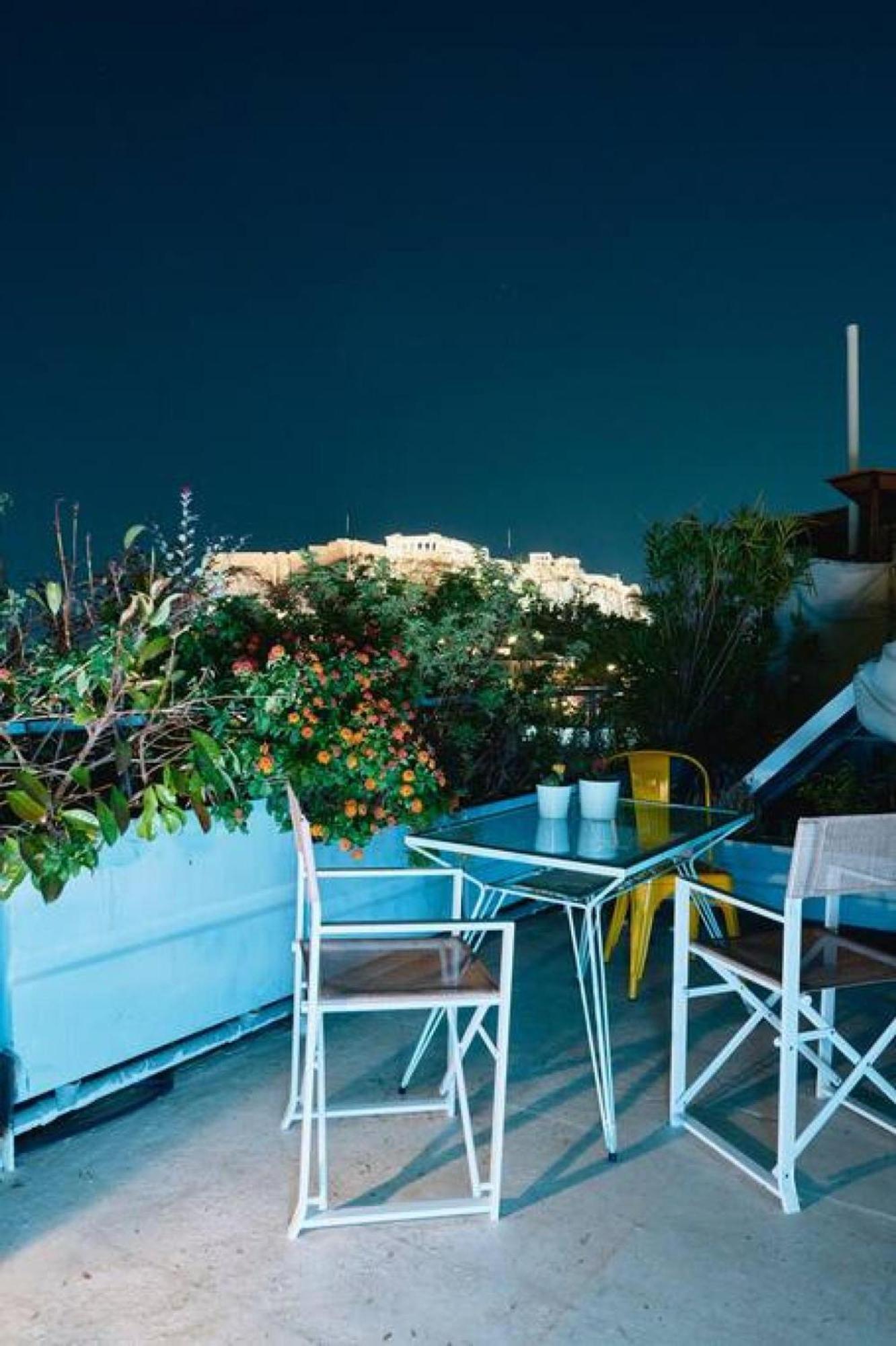 360 View In Roof Top Appartment With Patio Athena Bagian luar foto